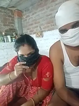 Snapshot of Hindicouple1 chatting on June 24, 3:55 pm Hindicouple1 online show from June 24, 3:55 pm