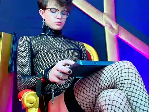 DionnySian online show from May 28, 2:36 pm