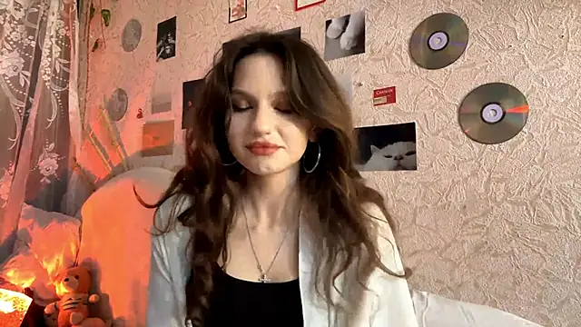 CarleenColley online show from May 16, 12:59 pm