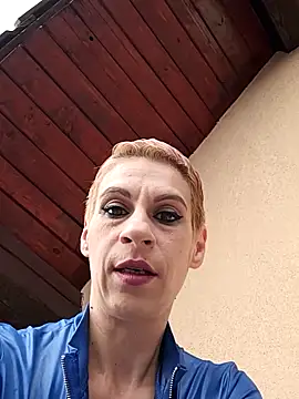 Snapshot of KittyDesiree chatting on June 22, 4:04 pm KittyDesiree online show from June 22, 4:04 pm