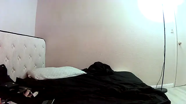 tsvickyyvee1990 online show from July 10, 4:17 am