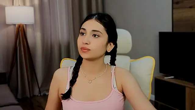 honeylanaa online show from June 5, 4:52 am