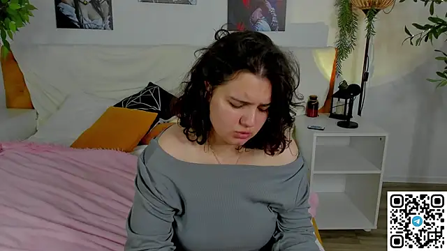 Mary F0x online show from June 14, 7:32 am