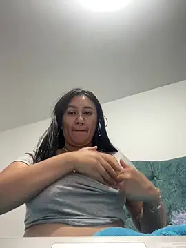 Vyolet  online show from May 19, 11:55 pm