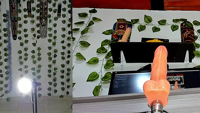 Snapshot of gaia_funny chatting on June 12, 11:09 am gaia funny online show from June 12, 11:09 am