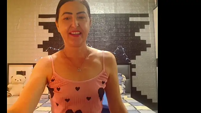 Ada Vera online show from May 19, 2:01 pm