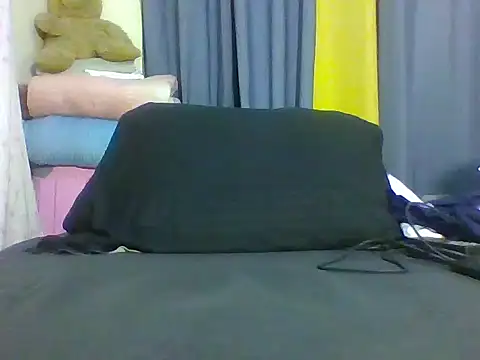 Snapshot of petite_hottie chatting on June 18, 6:56 pm petite hottie online show from June 18, 6:56 pm