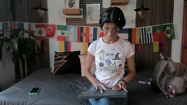 Evaa campbell online show from June 23, 1:09 pm