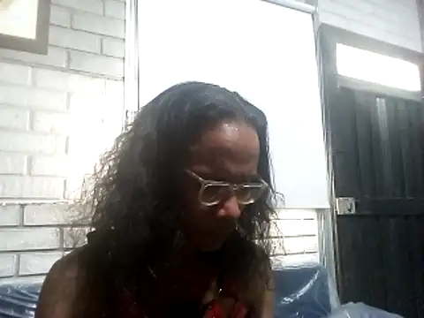 LatinFFanatic online show from May 22, 8:47 pm