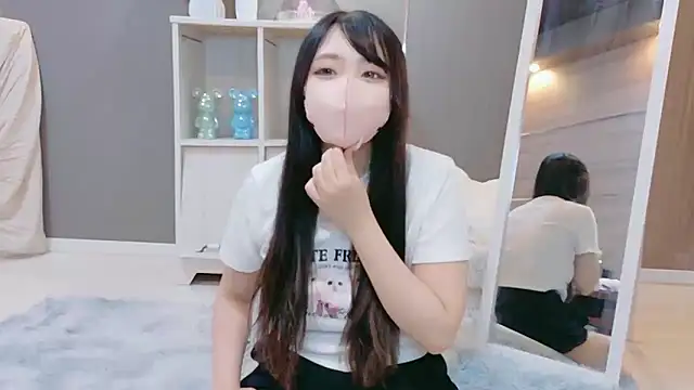 Snapshot of Runa-nn chatting on June 19, 1:43 am Runa-nn online show from June 19, 1:43 am
