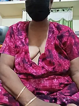 Snapshot of Ramya111_Tamil chatting on June 13, 7:28 am Ramya111 Tamil online show from June 13, 7:28 am