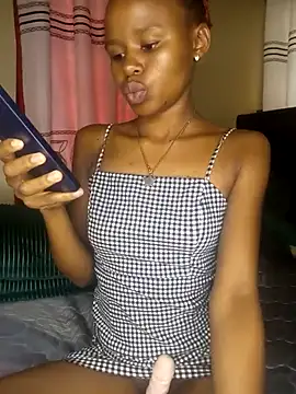 sexy girlyee online show from June 3, 7:00 am