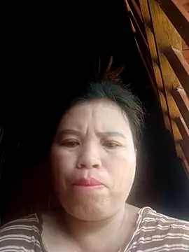 -Yeyi- online show from May 17, 7:28 am