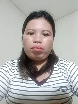 -Yeyi- online show from June 3, 11:57 am