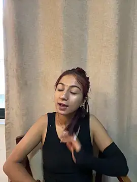 Juliywant online show from May 17, 11:39 am