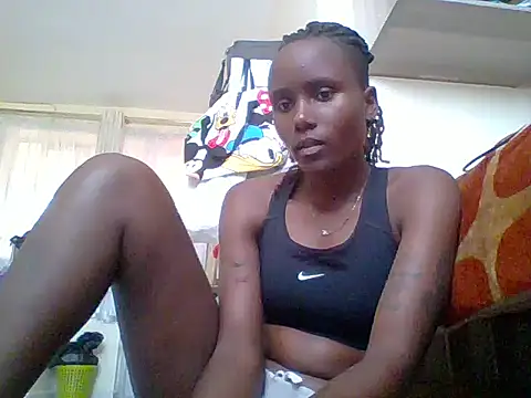 Snapshot of kiki8390 chatting on June 15, 1:46 pm kiki8390 online show from June 15, 1:46 pm