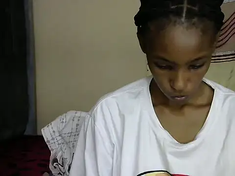 Snapshot of slim_ebon chatting on May 17, 4:25 pm slim ebon online show from May 17, 4:25 pm