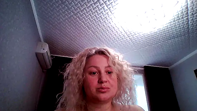 MissisXL online show from May 16, 10:36 am