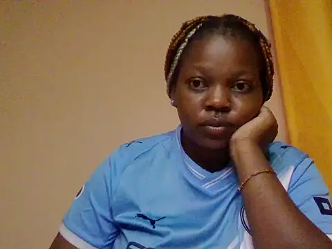 Snapshot of just_nana1 chatting on June 28, 2:28 am just nana1 online show from June 28, 2:28 am