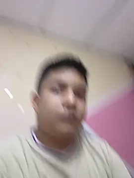 Snapshot of tyronjose chatting on May 15, 6:59 pm tyronjose online show from May 15, 6:59 pm