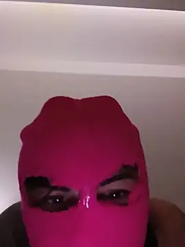 Snapshot of BaddieOMalessere chatting on May 15, 10:17 pm BaddieOMalessere online show from May 15, 10:17 pm