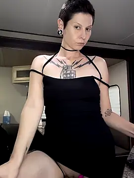 LaFemmeCyberObscura online show from July 21, 7:49 pm