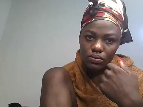 Hot Berry18 online show from May 18, 2:18 am