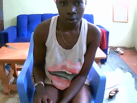Snapshot of Prickly_ebony chatting on June 15, 5:20 am Prickly ebony online show from June 15, 5:20 am