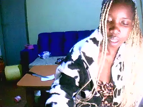 Snapshot of Prickly_ebony chatting on June 21, 7:38 pm Prickly ebony online show from June 21, 7:38 pm