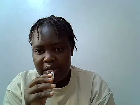 Snapshot of sweetblanka chatting on June 28, 9:15 am sweetblanka online show from June 28, 9:15 am