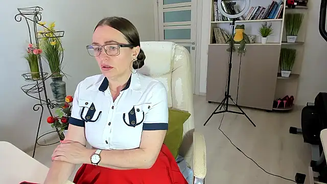 Snapshot of Vika73 chatting on January 12, 12:21 pm Vika73 online show from January 12, 12:21 pm