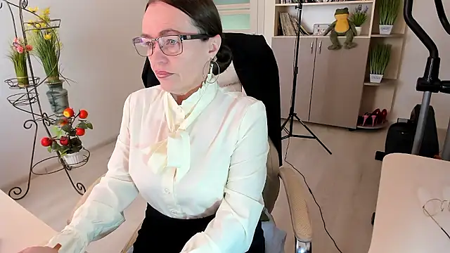 Snapshot of Vika73 chatting on January 18, 7:12 am Vika73 online show from January 18, 7:12 am