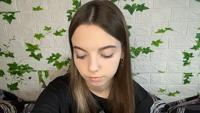 Snapshot of LisaPorse chatting on June 20, 3:26 pm LisaPorse online show from June 20, 3:26 pm
