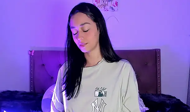 EmilyRamiirezz online show from August 9, 11:53 pm