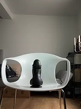 Pure pleasure85 online show from June 17, 11:23 am