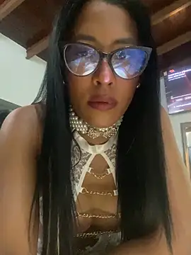 nahomyxxxts online show from May 16, 11:25 pm