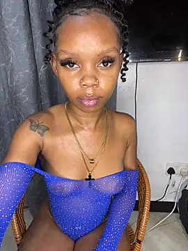 sexyie caramel online show from June 26, 5:28 pm