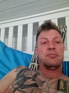 Snapshot of swissguy007 chatting on May 25, 3:07 pm swissguy007 online show from May 25, 3:07 pm