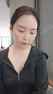 Snapshot of lylxili chatting on June 22, 5:37 am lylxili online show from June 22, 5:37 am