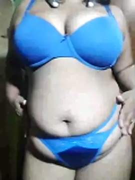 Bustylady90 online show from June 30, 7:37 pm