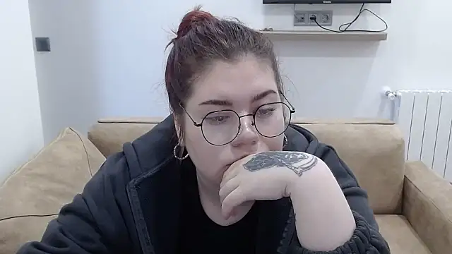 Isabel Graves online show from May 20, 6:08 am