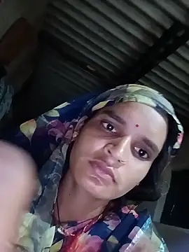 RAJNI CUTY69 online show from June 9, 3:23 pm