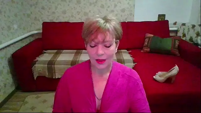 Snapshot of SamantaxFocs chatting on May 27, 3:25 am SamantaxFocs online show from May 27, 3:25 am