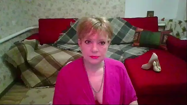 Snapshot of SamantaxFocs chatting on June 3, 2:33 pm SamantaxFocs online show from June 3, 2:33 pm