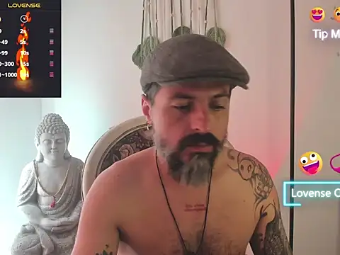 Snapshot of Miguel_angeel_ chatting on June 20, 2:20 pm Miguel angeel online show from June 20, 2:20 pm