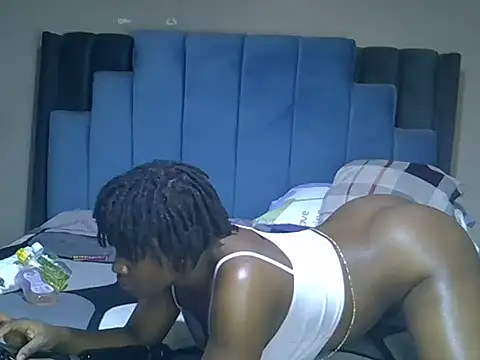 melanin moon online show from June 16, 10:12 pm