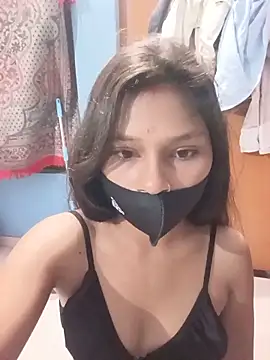 Naughty-Savi online show from June 17, 6:31 pm