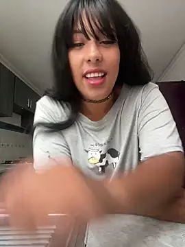 Alexia Lerner online show from June 5, 7:41 pm