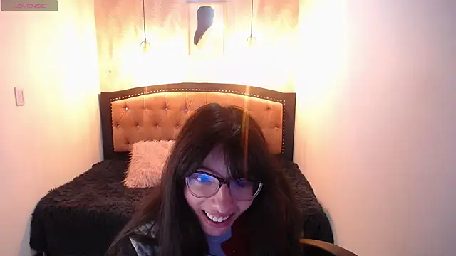 Allyshon  online show from June 18, 8:02 pm