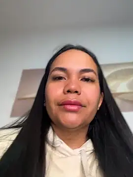 Snapshot of NoahJade chatting on July 14, 10:21 am NoahJade online show from July 14, 10:21 am